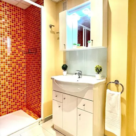 Apartbeach Nargam Vista Playa Clima Y Piscina La Pineda